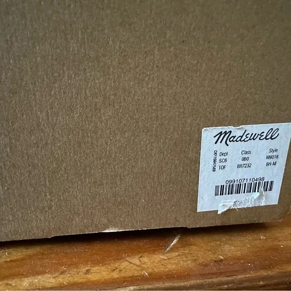 Madewell
The Gwenda Platform Ankle Boot - Picture 4 of 9